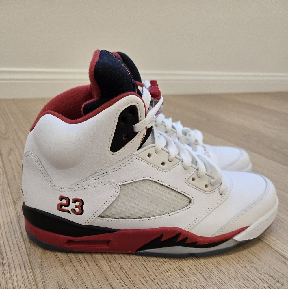 Jordan 5 - Fire Red Black Tongue